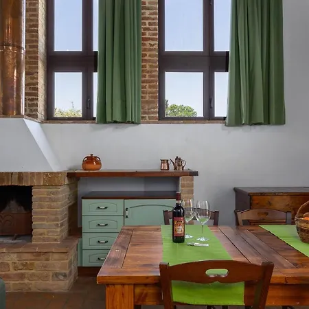 アグリツーリズモ イル カゾラーレ ディ ブッチャーノ サン・ジミニャーノ